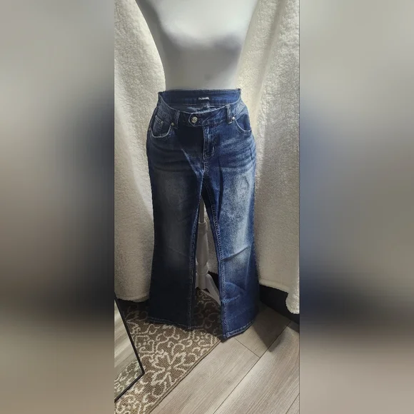 Flamingo Womens Blue Jeans  Size: L - Picture 3 of 6